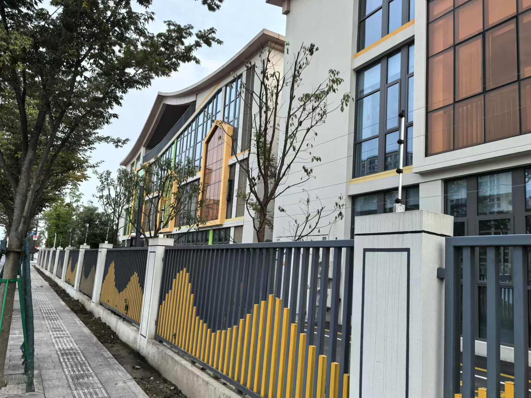 守護校園安全，堅盾電子圍欄為夢想保駕護航